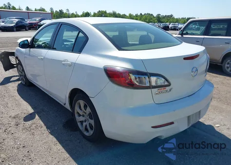 2013 Mazda Mazda3 I Sport z USA, uszkodzony, nr VIN JM1BL1U71D1800609